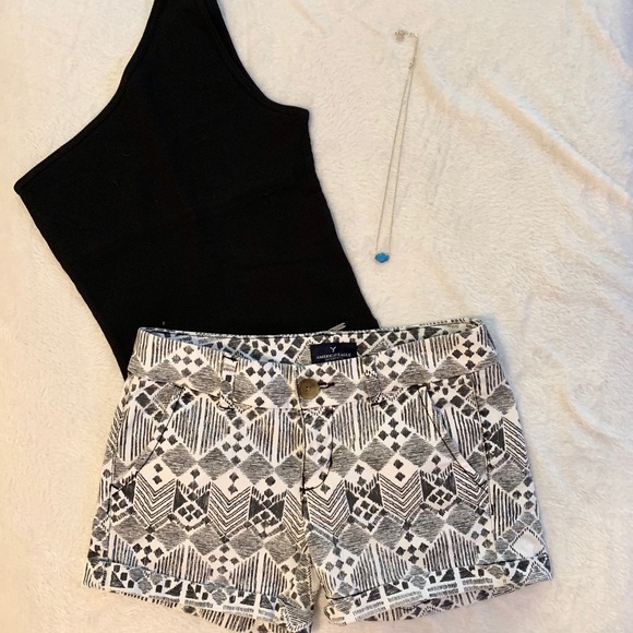 American Eagle Midi Black and White Aztec Shorts - Picture 1 of 5